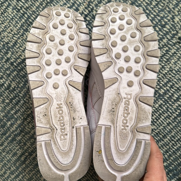 Lightly-worn Reebok - Picture 4 of 4